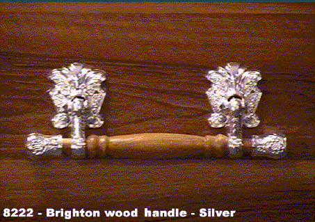 8222 - Brighton wood handle - silver